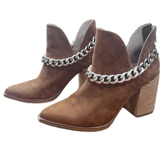 Steve Madden Cedar suede Leather With
Chain Ankle Booties size 6 - Picture 8 of 14